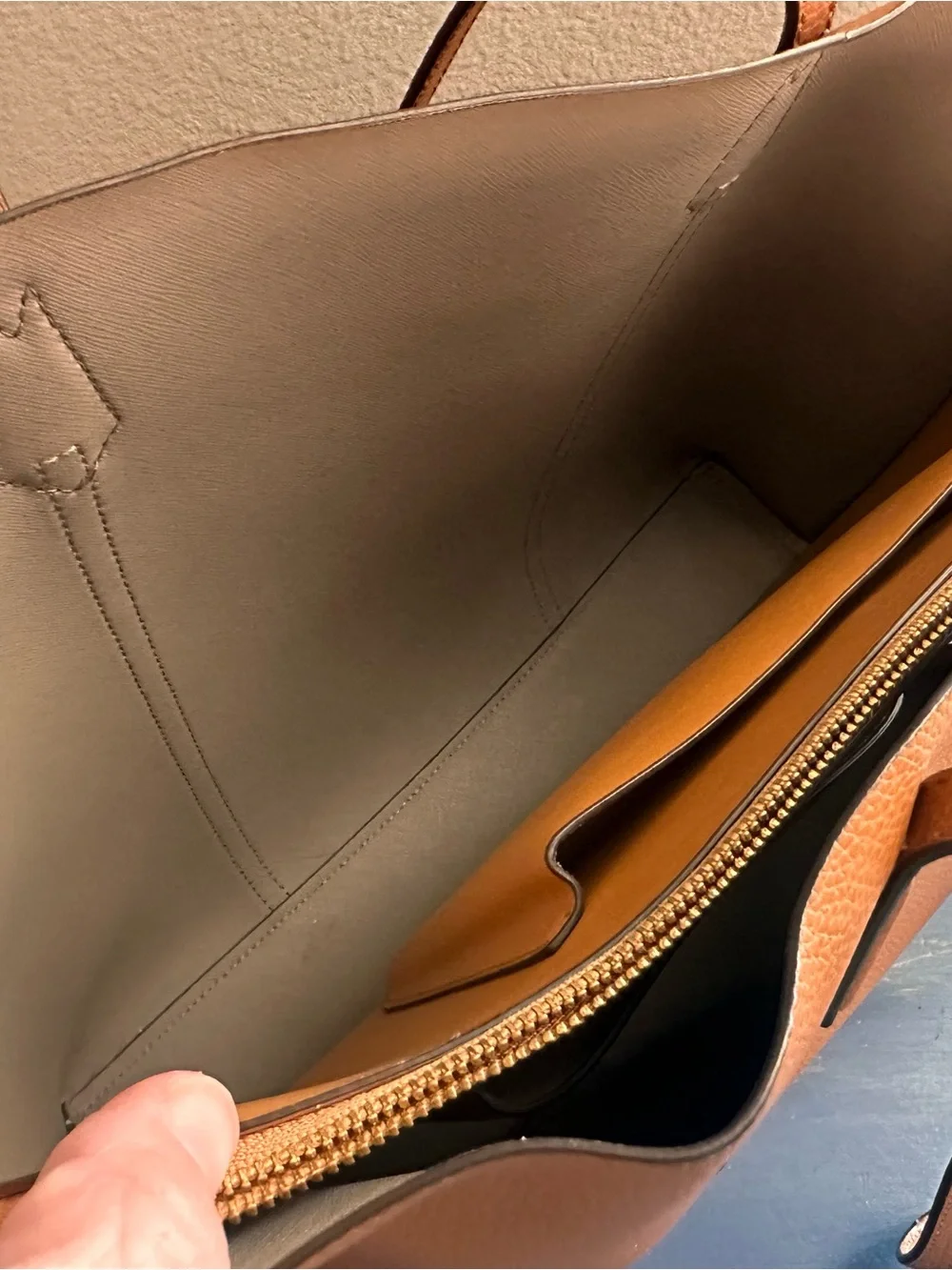 Tory Burch Triple Compartment Perry Tote in Tan/Camel